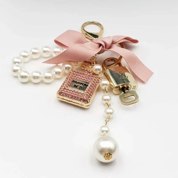 100% Auth Louis Vuitton Lock & Key with unbranded Bagcharm, Keycharm, Keychain - Picture 3 of 8